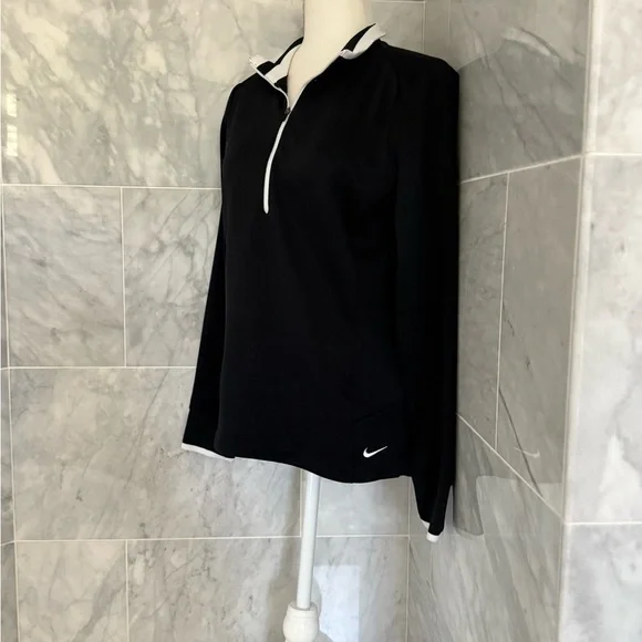 Nike  Ladies Dri-FIT 1/2-Zip Cover-Up - Black/White Golf Size Large - Picture 7 of 13
